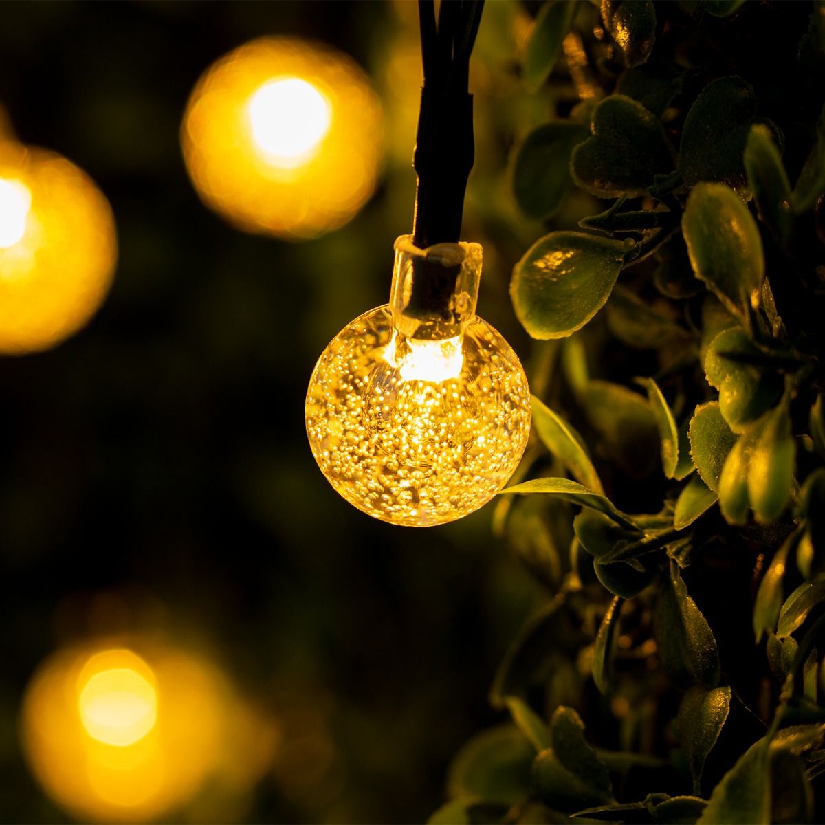 Gartengirlande – 100x LED Kugeln – 21,8m – Warmweiß 3000K – Dekorativ & Wetterfest