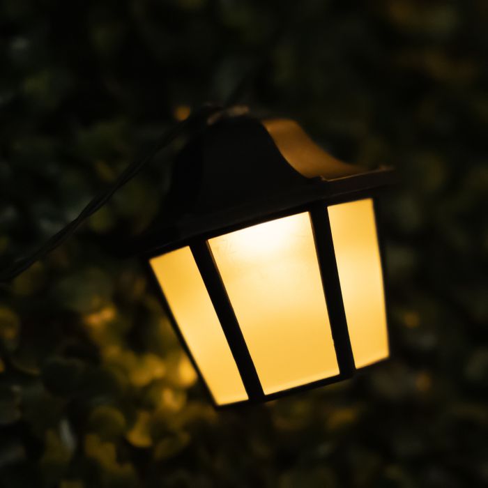10 LED-Laternen – 3,8 m – Warmweiß 3000K – Dekorativ & Wetterfest