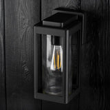 Außenwandlampe mit E27-Fassung – Geeignet für Garten oder Fassade